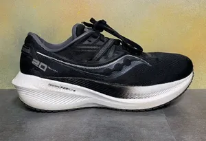 Saucony Triumph 20 Women's Black/White Running Shoes Size 8 thumbnail 1