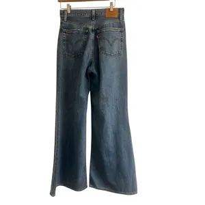 ✨Levi’s High Loose Flare Sz 27 Jean in Take Notes✨ thumbnail 5