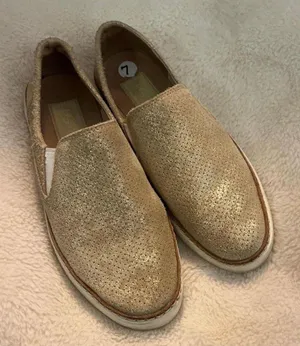 UGG Adley Perf Stardust Leather Sneaker Comfort Slip-On Shoe Gold Women US7 thumbnail 1