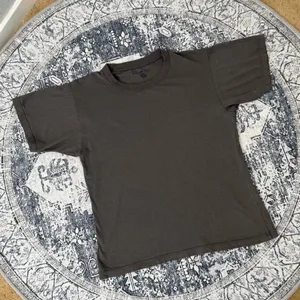 Brandy Melville Grey Cotton Basic Short sleeve T-shirt - Size OS thumbnail 1