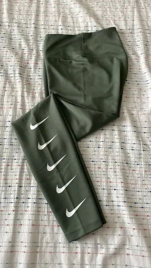 Nike Leggings thumbnail 2