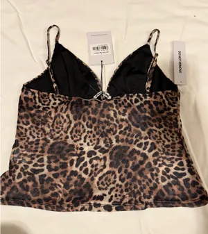 NWT Princess Polly Fast Times Top in Leopard Size Women’s US 6 thumbnail 2