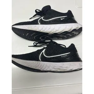 Nike Black White Women’s Flyknit Laced Sneakers DD3024-001 8M thumbnail 10