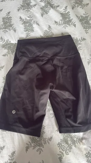 Lululemon Wunder Under Biker Shorts 8" thumbnail 2