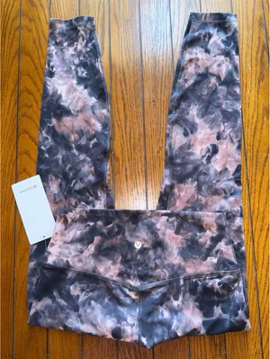 Lululemon Align High Rise 28” Diamond Dye Pink Pastel Size 10 NWT thumbnail 1