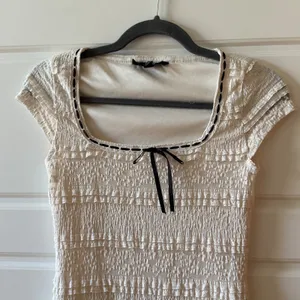 Madden NYC Cream Lace Tiered Mini Dress Ruffle Bow XS‎ Coquette Balletcore thumbnail 3