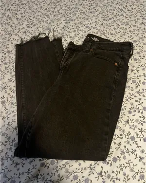 Old Navy OG High-Rise Straight Denim Black Jeans thumbnail 4