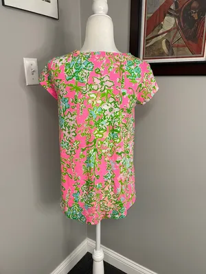 Lilly Pulitzer Southern Charm Betsey Top Etta Short sleeve scoop size Small thumbnail 3