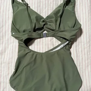 Olive Green Maternity Swimsuit Size undefined thumbnail 1