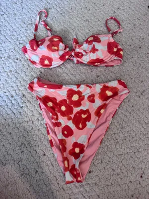 Dippin' Daisy's Bikini Set thumbnail 1