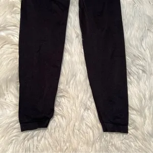 Women's‎ Cropped Leggings Black Seamless Butt Lifting Cropped High-Rise thumbnail 3