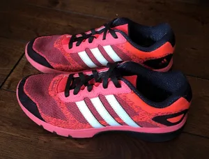 Women's Adidas Shoes‎ thumbnail 1