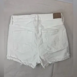 American Eagle Outfitters 6 28 Hi V-Rise Shortie Distressed Denim Shorts White thumbnail 2