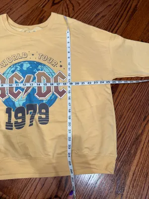 AC/DC Target Sweatshirt thumbnail 3