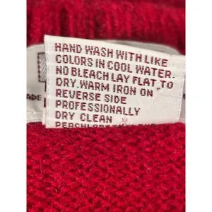 Skyr Sportswear Vintage Red Shetland Wool Black Sheep Sweater Vest Size 36 thumbnail 5