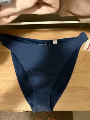 NWT Abercrombie Swim Suit L Top XL Bottom thumbnail 3