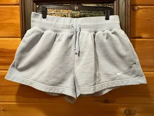 Nike Women's Athletic Shorts in Light Blue. Front pockets with white check Sz L thumbnail 1