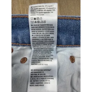 American Eagle Baggy Jean Womens 4 Light Wash Distressed High Rise Ripped Denim thumbnail 3