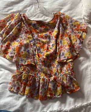 Forever 21 Flower Blouse thumbnail 1