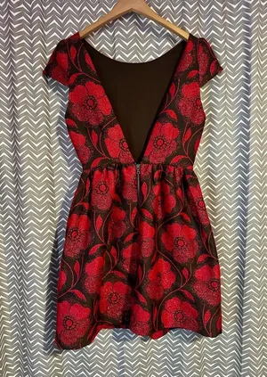 Alice & Olivia | "Nelly Puffed" Dress in Metallic Red, Size 0 thumbnail 8