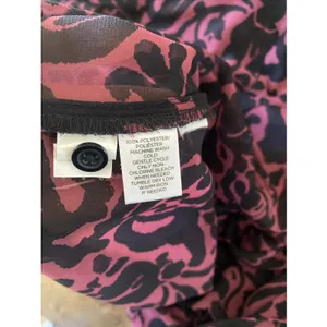 Loft Damask Floral Pintuck Blouse Womens Size M Burgundy Black Sheer Polyester‎ thumbnail 6