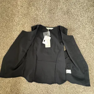 Commense Button Up‎ Vest Women Med Black Linen Blend Capsule Minimalist Office thumbnail 4
