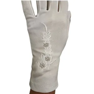 Vintage 1980s White/Ivory Unbranded Satin Beaded Floral Gloves XS S thumbnail 3