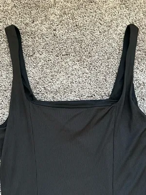 Le Lis Black Square-Neck Tank Midi Dress thumbnail 7