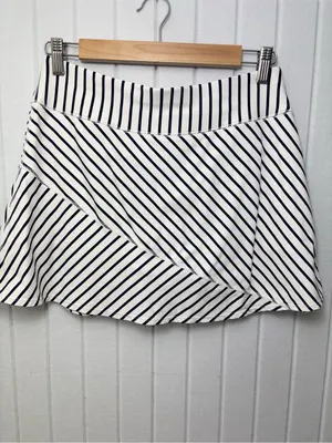 Southern Tide White and Navy Striped Skater Skirt Size‎ M thumbnail 3