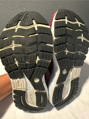 Brooks Women’s Navy & Pink Running Sneakers size 6 thumbnail 9