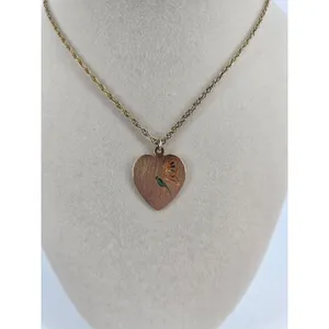 Kellie Waters Necklace Womens Heart Butterfly Etched Gold Tone Pendant EUC thumbnail 2
