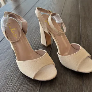 Lulu's Tan Block Heel Sandals thumbnail 2