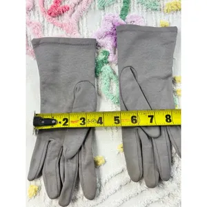 Vintage Grey Nylon Rayon Blend Mid Length Dress Gloves Made in France Size 7 Y08 thumbnail 5