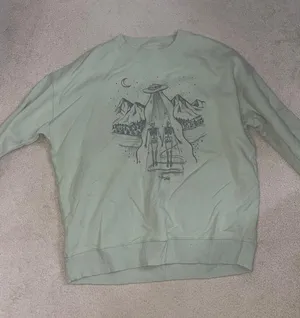 Green Sweatshirt thumbnail 1