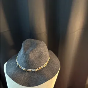 Melrose and Market Gray hat‎ with Gold Accents thumbnail 6