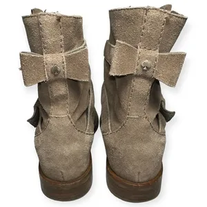 Kate Spade Women’s Size 6.5 Taupe Mousse Suede Sabina Bow Back Combat Boots thumbnail 2