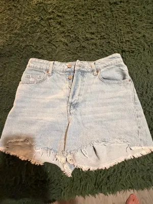 H&M Jean Shorts thumbnail 3