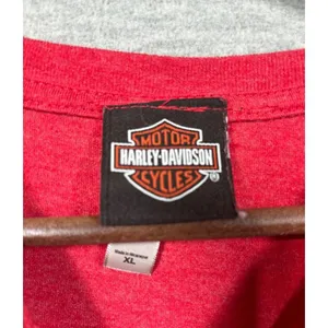 Harley Davidson XL Top Red Skull‎ Anchor Graphic T-Shirt Traverse City thumbnail 3