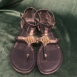 Tommy Hilfiger‎ navy Sandals with Gold Details thumbnail 2