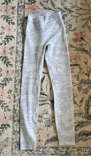 Lululemon White Camo Wunder Under 25" Leggings thumbnail 1