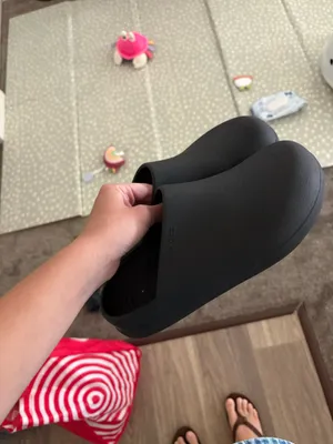 Crocs Clogs thumbnail 2