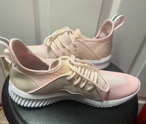 Steve Madden Sneakers thumbnail 1