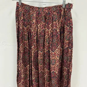 Vintage JS Collectibles Boho Paisley Pleated Midi High Waist Skirt Burgundy‎ thumbnail 3