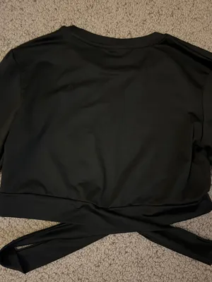 Amazon Twist long sleeve crop top thumbnail 2