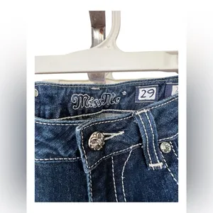 NWOT Miss Me Medium Wash Denim Jeans thumbnail 3