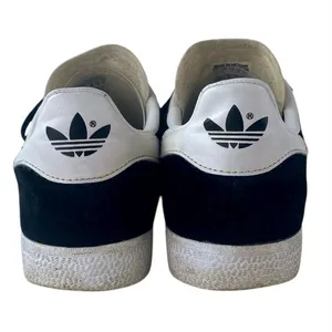 Adidas Gazelle Womens Black White Suede Leather Lace Up Low Top Sneakers Shoes 5 thumbnail 3