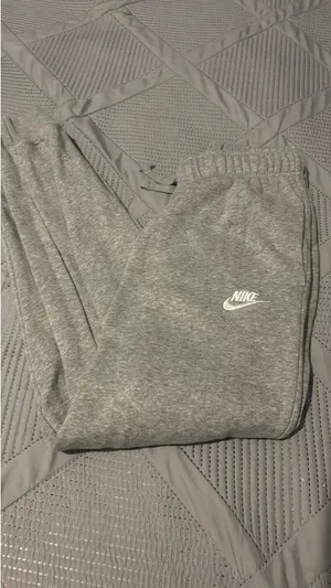 Grey Nike Sweatpants Women’s thumbnail 2