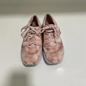 NOBULL Rose‎ Camo Ripstop Runner Athletic Sneaker size 7.5 thumbnail 2