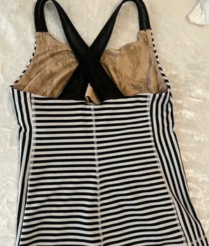 Lululemon Black & White Yoga,Wk-Out Tank thumbnail 4