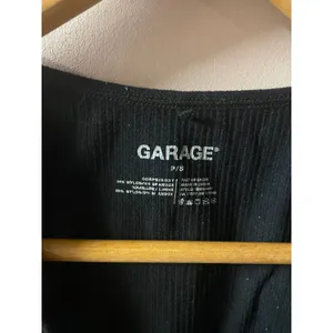 Garage Black Ribbed Cropped Tank Size S thumbnail 5